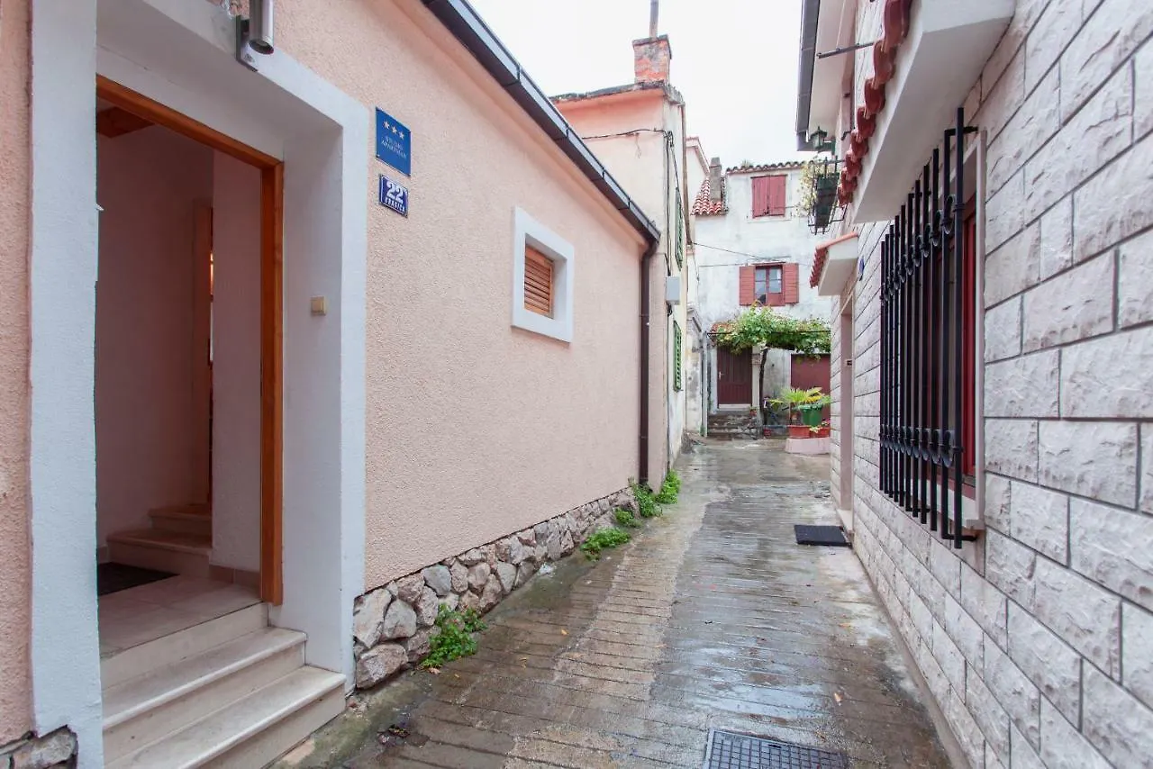 Studio Apartment Karlo Split 0*,